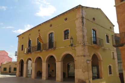 Imatge d'arxiu de la façana de l'Ajuntament d'Altafulla.