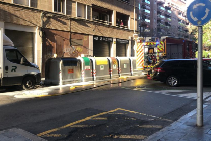 Imatge de l'incendi al carrer de Mallorca de Tarragona.