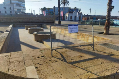 El Port de Tarragona ha decidit mantenir buides les seves fonts durant l'estiu per la sequera.