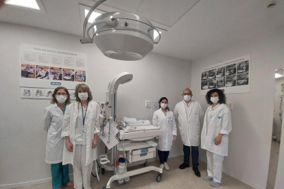 Responsables de los equipos de ginecología, obstetricia y laboratorio del Pius Hospital de Valls