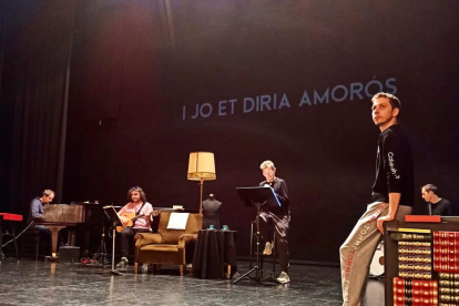 Ensayos de la obra 'I jo et diria Amorós' en el Teatre Bartrina.