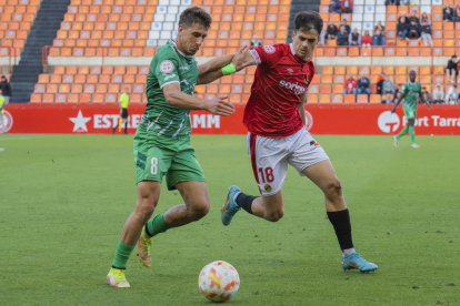 Nil Jiménez durante el partido contra el Cornellà.