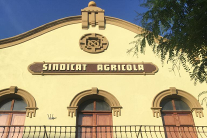La fachada del Sindicat Agrícola.