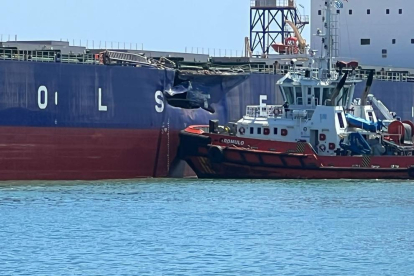 Choque accidental entre dos buques en el Port de Tarragona