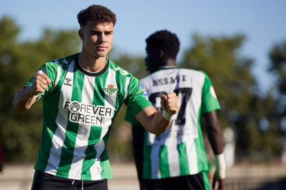 Marcos Fernández durant un partit d'aquesta temporada amb el Betis Deportivo.