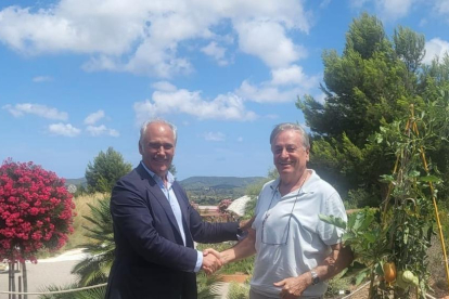 El Parc Samà, que forma part de la Xarxa Europea de Jardins Històrics, té catorze hectàrees i uns 1.500 arbres