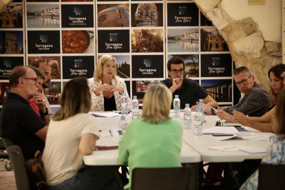 Montse Adan s'ha reunit amb representants del sector turístic de Tarragona.