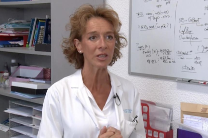 La doctora Eva Ciruelos, coordinadora de la Unidad de Cáncer de Mama y Ginecológico del Hospital Universitario 12 de Octubre de Madrid.