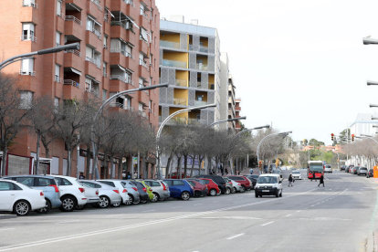 Imatge d'arxiu d'habitatges a l'avinguda Marquès de Montoliu.