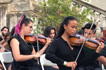 Imatge durant un concert de l'orquestra.