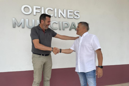 Fran Morancho (PSC) y Vicente Pérez (IMM) han firmado un acuerdo para seguir gobernando juntos en Mont-roig.