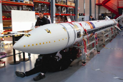 El cohete lleva desde marzo en la base de lanzamiento de Huelva.