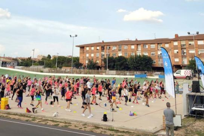 Imatge d'una edició anterior d'una 'masterclass' de zumba a l'Anella Mediterrània.