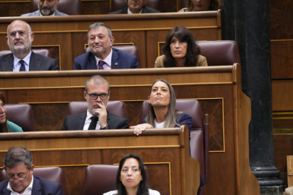 La portaveu de Junts al Congrés, Míriam Nogueras, des del seu escó en el debat d'investidura de Feijóo.