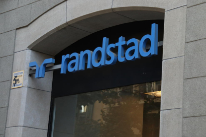 Imágenes de una oficina de Randstad en Barcelona.