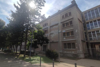 La universidad privada Euses pidió la cesión de uso de un almacén de la Tabacalera.