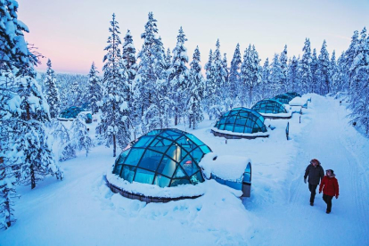 Imagen de los iglús del complejo hotelero ártico de Kakslauttanen, en la Laponia finlandesa.