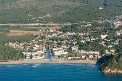 Vista aèrea de la platja de la Mora de Tarragona.