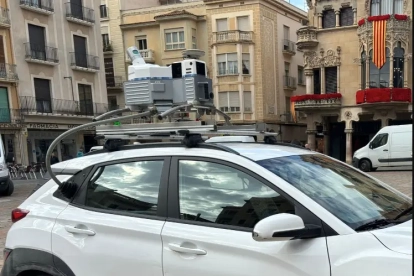 El vehicle va mapejar dilluns els carrers de Reus.