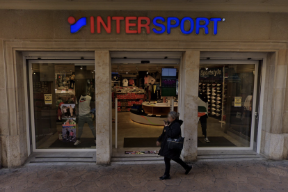 Imagen de la tienda Intersport en Reus.