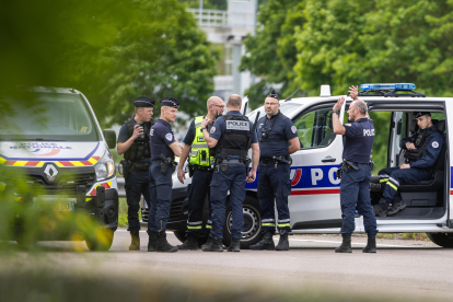 Imatge de la Policia francesa al lloc dels fets.