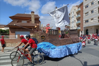 Imatge d'una de les carrosses que va participar a la Festa de la Bicicleta.