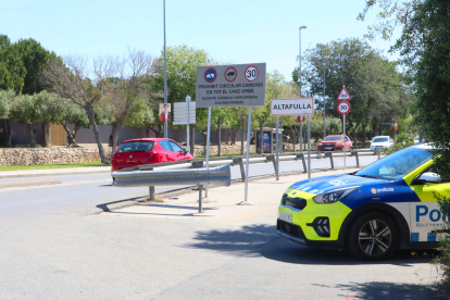 Imatge d'un cotxe de la Policia Local d'Altafulla, en terme municipal de Tarragona.