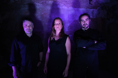 Artistes que oferiran la ‘performance’ a la Casa Navàs avui al vespre.