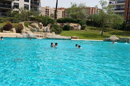 Imatge de les piscines municipals de Reus.