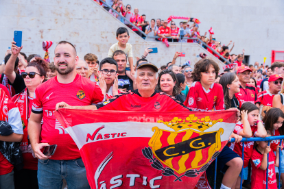 Imatges prèvies al partit entre el Nàstic i el Málaga