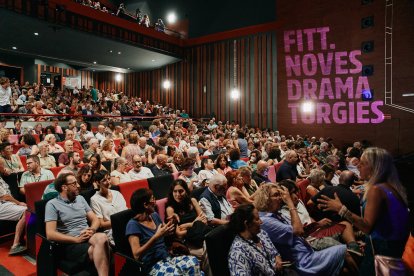 Imatge del públic en un espectacle del FITT - Noves Dramatúrgies