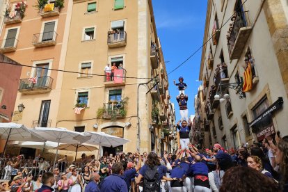 Pilar dels Xiquets del Serrallo abans de caure.