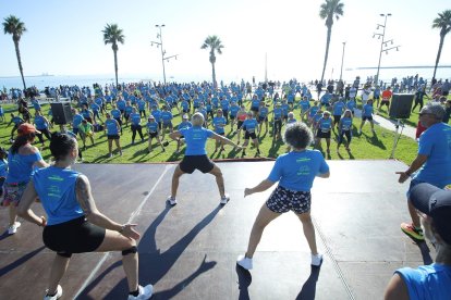 La multitudinària sessió de zumba de l’edició de l’any passat del Sosciathlon.