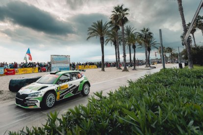 Imatge del RallyRacc al passeig Jaume I de Salou.