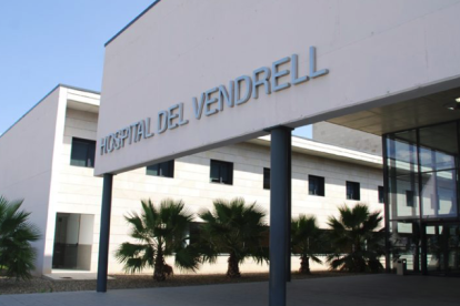 Façana de l'hospital del Vendrell.