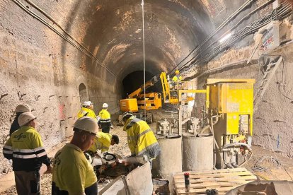 Obres al túnel de Roda de Berà.