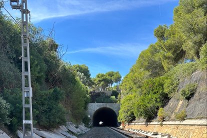 Obres al túnel de Roda de Berà.