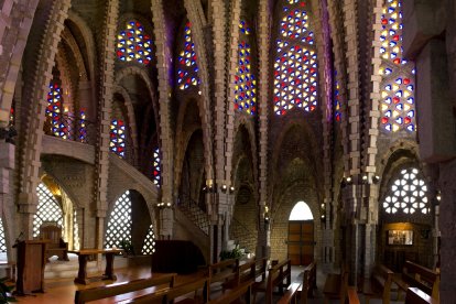 Imatge de l'interior de l  santuari de la Mare de Déu de Montserrat de Montferri.