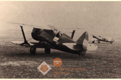 Fotografia del caça biplà Polikarpov I-15, que va ser construït sota llicència russa a l’Escola del Treball.