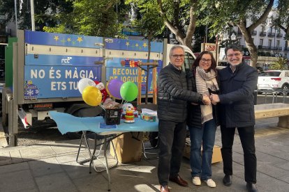 La recollida de joguines s’està duent a terme al número 57 de la Rambla Nova i s’allargarà fins el dia 4 de gener.