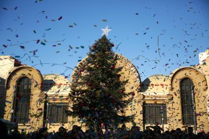 Imatge de la celebració de les campanades per als més petits de la casa a Corsini.