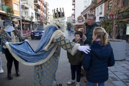 Entrega de regals pels Reis d’Orient a Cambrils.