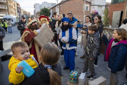 Entrega de regals pels Reis d’Orient a Cambrils.