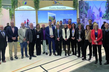 Imatge de la representació política del Camp de Tarragona de l’any passat a FITUR, a l’estand de la Costa Daurada i les Terres de l’Ebre.