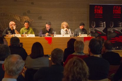 Ponents en una Taula de novel·la històrica d’una edició passada del festival