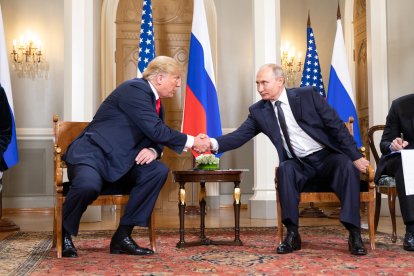 Imatge d'arxiu de Trump i Putin en una reunió.