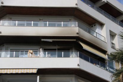 Part de la façana de l'edifici afectat