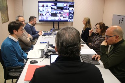 La reunió de membres de la Direcció General de Turisme amb inspectors, policies i membres d'una trentena d'ajuntaments per coordinar l'ús de la plataforma que identifica pisos turístics il·legals.