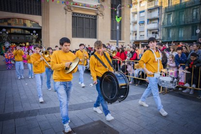 Entrada del Rei Carnestoltes i la Concubina a la plaça Corsini.