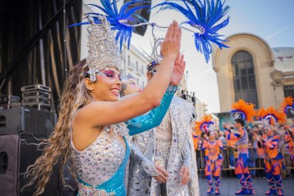 Entrada del Rei Carnestoltes i la Concubina a la plaça Corsini.